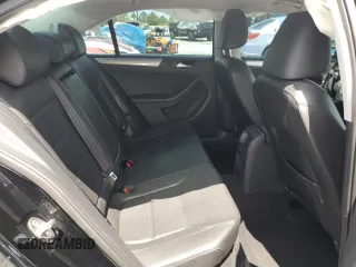 2015 Volkswagen Jetta SE z VIN 3VWD07AJ2FM296420, wystawiony jako Copart lot #61103085 z przebiegiem 72 579 mil mil oraz Szkoda całkowita • Salvage title. Historia ofert i sprzedaży dostępna na DreamBid. Obrazek 10.