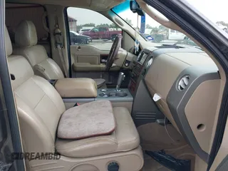 2006 Ford F-150 XLT with VIN 1FTPW12536KB75576, listed as a IAAI auction lot 42136498 with 165,337 mi miles. Bid and sale history available at carsss.com. Image 5.