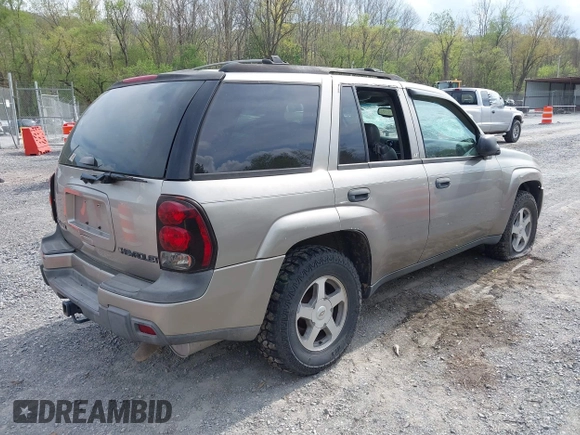 2002 Chevrolet TrailBlazer LTZ with VIN 1GNDT13S522148798, listed as a IAAI auction lot 42066656 with 175,907 mi miles and . Bid and sale history available at DreamBid. Image 4.