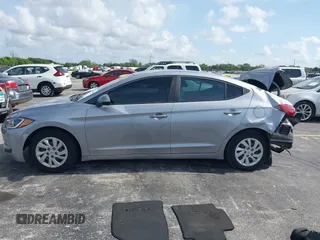2017 Hyundai Elantra SE z VIN 5NPD74LF6HH126348, wystawiony jako IAAI lot #42362683 z przebiegiem 165 431 mil mil oraz . Historia ofert i sprzedaży dostępna na DreamBid. Obrazek 15.