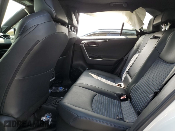 2023 Toyota RAV4 Hybrid XSE with VIN 2T3E6RFVXPW040152, listed as a Copart auction lot 61645565 with 26,408 mi miles and Salvage title. Bid and sale history available at DreamBid. Image 11.
