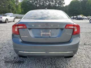 2016 Volvo S60 T5 Drive-E Premier z VIN LYV402FK7GB113561, wystawiony jako Copart lot #54693705 z przebiegiem 125 825 mil mil oraz Szkoda całkowita • Salvage title. Historia ofert i sprzedaży dostępna na DreamBid. Obrazek 6.