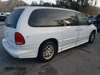 1998 Dodge Caravan LE z VIN 1B4GP54L1WB720025, wystawiony jako Copart lot #47730365 z przebiegiem 88 231 mil mil oraz Czysty tytuł • Clean title. Historia ofert i sprzedaży dostępna na DreamBid. Obrazek 3.