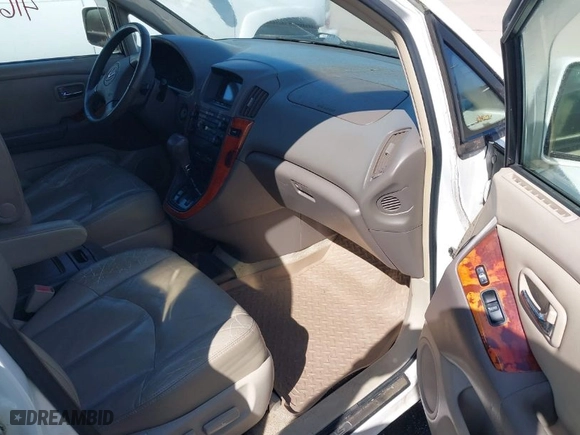 2001 Lexus RX 300 with VIN JTJHF10U210182051, listed as a IAAI auction lot 41624793 with 183,847 mi miles. Bid and sale history available at carsss.com. Image 5.