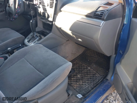 2005 Suzuki Grand Vitara LX with VIN JS3TD62V454200796, listed as a IAAI auction lot 41414899 with 228,069 mi miles. Bid and sale history available at carsss.com. Image 5.