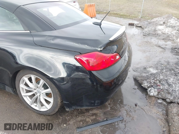 2011 Infiniti G37 with VIN JN1CV6FE8BM952456, listed as a IAAI auction lot 41384414 with 95,296 mi miles. Bid and sale history available at carsss.com. Image 19.