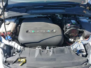 2013 Ford Focus Electric с VIN 1FADP3R40DL364398, выставлен на аукционе IAAI как лот 42509482 с пробегом 87 611 миль миль и . История ставок и продаж доступна на DreamBid. Изображение 10.