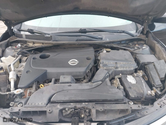 2015 Nissan Altima 2.5 with VIN 1N4AL3AP3FN322884, listed as a IAAI auction lot 41884854 with 274,298 mi miles. Bid and sale history available at carsss.com. Image 10.