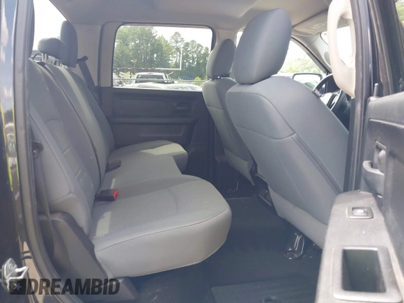 2015 Ram 1500 Express z VIN 3C6RR6KT3FG687249, wystawiony jako IAAI lot #42253945 z przebiegiem 162 166 mil mil oraz . Historia ofert i sprzedaży dostępna na DreamBid. Obrazek 8.