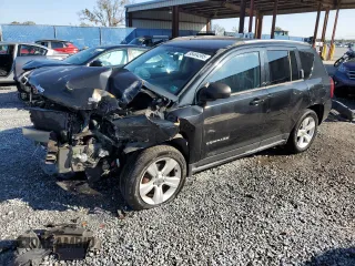 2013 Jeep Compass Sport with VIN 1C4NJDBB7DD271807, listed as a Copart auction lot 88464595 with 0 mi miles and Salvage Title. Bid and sale history available at carsss.com. Image 1.