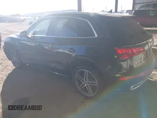 2018 Audi SQ5 Premium Plus z VIN WA1A4AFYXJ2063277, wystawiony jako IAAI lot #41657799 z przebiegiem 86 111 mil mil oraz . Historia ofert i sprzedaży dostępna na DreamBid. Obrazek 3.