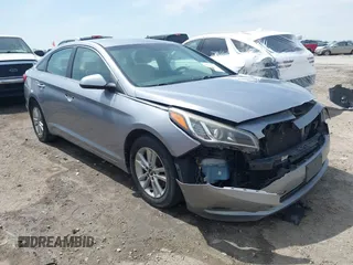 2015 Hyundai Sonata 2.4L SE with VIN 5NPE24AF6FH123937, listed as a IAAI auction lot 41936233 with 258,487 mi miles. Bid and sale history available at carsss.com. Image 1.