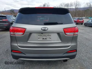 2016 Kia Sorento EX with VIN 5XYPH4A57GG107009, listed as a IAAI auction lot 40882550 with 163,329 mi miles. Bid and sale history available at carsss.com. Image 17.