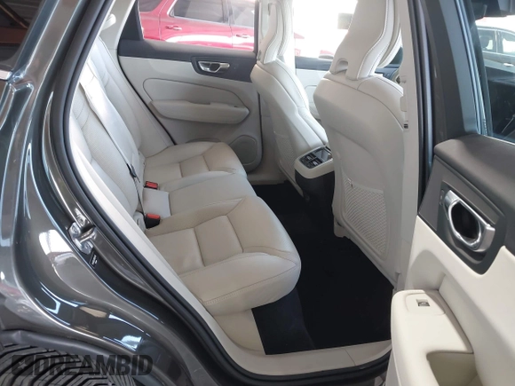 2021 Volvo XC60 Inscription with VIN YV4102RL9M1694746, listed as a IAAI auction lot 42383984 with 36,643 mi miles and . Bid and sale history available at DreamBid. Image 8.