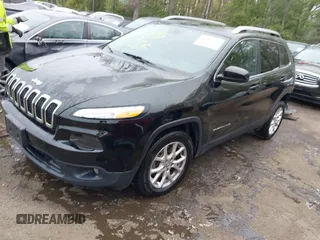 2018 Jeep Cherokee Latitude Plus with VIN 1C4PJLLX7JD504352, listed as a IAAI auction lot 42015977 with 85,157 mi miles and . Bid and sale history available at DreamBid. Image 18.
