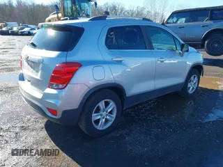 2017 Chevrolet Trax LT with VIN 3GNCJPSB6HL290168, listed as a IAAI auction lot 41586515 with 77,749 mi miles. Bid and sale history available at carsss.com. Image 4.