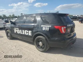 2016 Ford Utility Police Interceptor with VIN 1FM5K8AR0GGA78660, listed as a Copart auction lot 76689014 with 0 mi miles and Salvage Title. Bid and sale history available at carsss.com. Image 2.