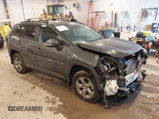 2023 Toyota RAV4 XLE с VIN 2T3P1RFV6PW394208, выставлен на аукционе IAAI как лот 41678296 с пробегом 37 090 миль миль и . История ставок и продаж доступна на DreamBid. Изображение 1.