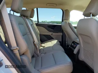 2023 Lincoln Aviator Standard z VIN 5LM5J6XC0PGL00380, wystawiony jako Copart lot #55167045 z przebiegiem 68 083 mil mil oraz Szkoda całkowita • Salvage title. Historia ofert i sprzedaży dostępna na DreamBid. Obrazek 11.