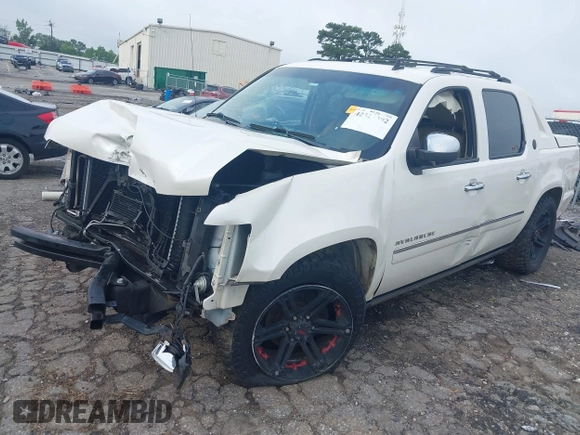 2013 Chevrolet Avalanche LTZ with VIN 3GNMCGE01DG280823, listed as a IAAI auction lot 42523302 with 193,255 mi miles and . Bid and sale history available at DreamBid. Image 17.