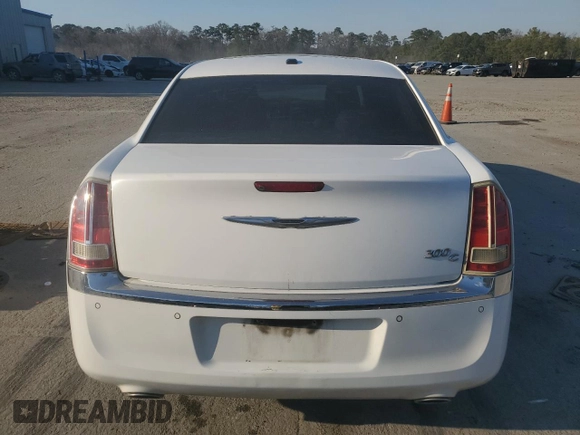 2011 Chrysler 300 with VIN 2C3CA6CT3BH581211, listed as a Copart auction lot 46442535 with 265,181 mi miles and Salvage Title. Bid and sale history available at carsss.com. Image 6.
