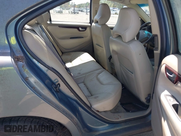 2003 Volvo S60 2.4L with VIN YV1RS61T932261689, listed as a IAAI auction lot 42088432 with 190,980 mi miles. Bid and sale history available at carsss.com. Image 8.