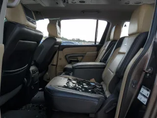 2015 Nissan Armada Platinum z VIN 5N1BA0NF2FN623534, wystawiony jako Copart lot #43910765 z przebiegiem 110 270 mil mil oraz Szkoda całkowita • Salvage title. Historia ofert i sprzedaży dostępna na DreamBid. Obrazek 11.