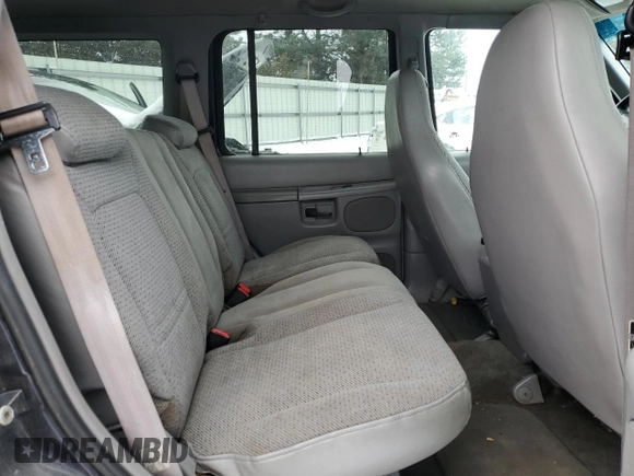 2001 Ford Explorer XLS z VIN 1FMZU62E21UB60975, wystawiony jako Copart lot #41687195 z przebiegiem 181 330 mil mil oraz Szkoda całkowita • Salvage title. Historia ofert i sprzedaży dostępna na DreamBid. Obrazek 11.