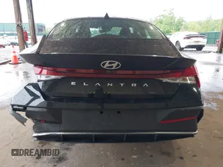 2024 Hyundai Elantra SEL with VIN KMHLM4DG5RU720170, listed as a IAAI auction lot 42197829 with 18,398 mi miles and . Bid and sale history available at DreamBid. Image 17.