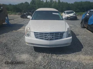 2009 Cadillac DTS Professional Limousine z VIN 1GEEK90Y09U550239, wystawiony jako Copart lot #56123134 z przebiegiem Nie podano mil oraz Szkoda całkowita • Salvage title. Historia ofert i sprzedaży dostępna na DreamBid. Obrazek 5.