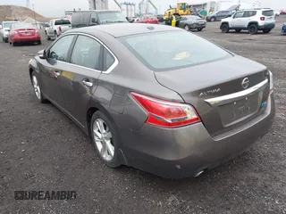 2013 Nissan Altima SV with VIN 1N4AL3APXDC155884, listed as a IAAI auction lot 42181452 with 106,846 mi miles and . Bid and sale history available at carsss.com. Image 3.