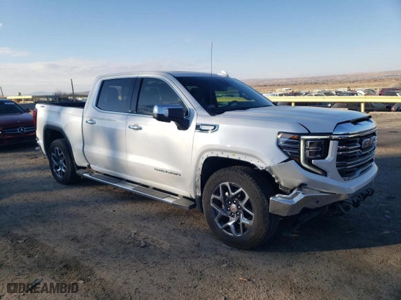 2024 GMC Sierra 1500 SLT with VIN 3GTUUDED3RG446970, listed as a Copart auction lot 41459035 with 10,909 mi miles and Salvage Title. Bid and sale history available at carsss.com. Image 4.