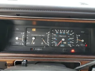 1993 Dodge Dynasty LE z VIN 1B3XC56R3PD124521, wystawiony jako Copart lot #51825725 z przebiegiem 94 336 mil mil oraz Szkoda całkowita • Salvage title. Historia ofert i sprzedaży dostępna na DreamBid. Obrazek 9.