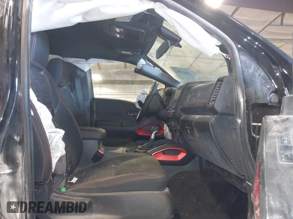 2024 Nissan Frontier SV with VIN 1N6ED1EK7RN611313, listed as a IAAI auction lot 41617892 with 4,425 mi miles and . Bid and sale history available at DreamBid. Image 5.
