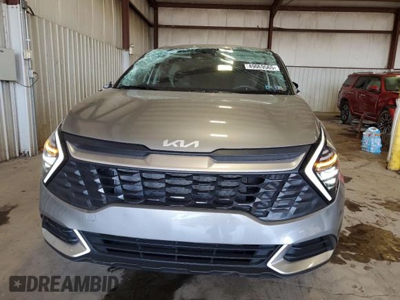 2024 Kia Sportage LX with VIN KNDPUCDF8R7276062, listed as a Copart auction lot 49069565 with 3,900 mi miles and Salvage Title. Bid and sale history available at DreamBid. Image 5.