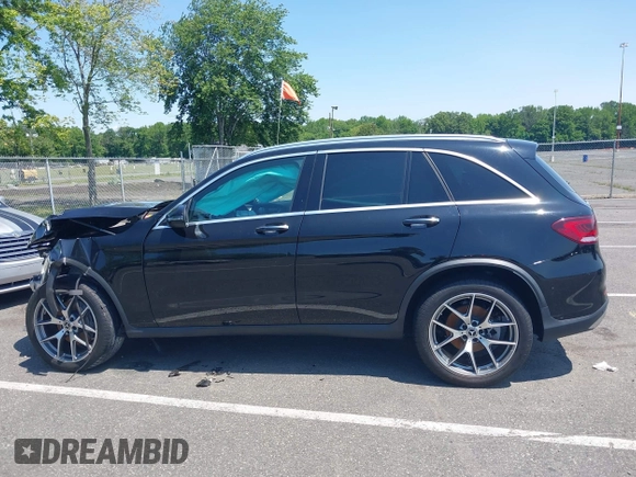 2021 Mercedes-Benz GLC 300 with VIN W1N0G8EB6MF880606, listed as a IAAI auction lot 42387749 with 22,546 mi miles and . Bid and sale history available at DreamBid. Image 14.