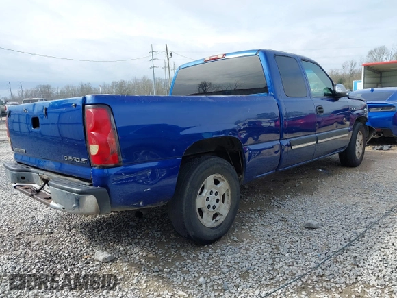 2003 Chevrolet Silverado 1500 with VIN 2GCEC19T731186984, listed as a IAAI auction lot 41521313 with 288,433 mi miles. Bid and sale history available at carsss.com. Image 4.