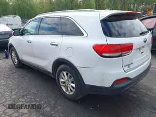 2017 Kia Sorento LX with VIN 5XYPGDA54HG221439, listed as a IAAI auction lot 42218760 with 152,475 mi miles and . Bid and sale history available at carsss.com. Image 3.