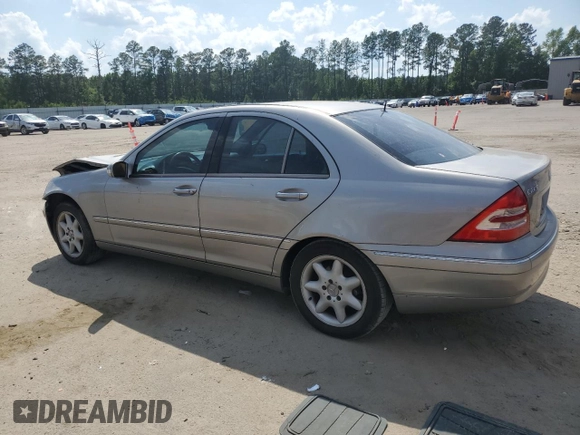 2003 Mercedes-Benz C 240 с VIN WDBRF61J43E012240, выставлен на аукционе Copart как лот 57494745 с пробегом Не указан миль и Списание • Salvage title. История ставок и продаж доступна на DreamBid. Изображение 2.