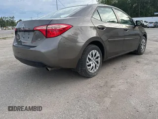 2019 Toyota Corolla L z VIN 2T1BURHE5KC220051, wystawiony jako Copart lot #61879415 z przebiegiem 196 200 mil mil oraz Czysty tytuł • Clean title. Historia ofert i sprzedaży dostępna na DreamBid. Obrazek 4.