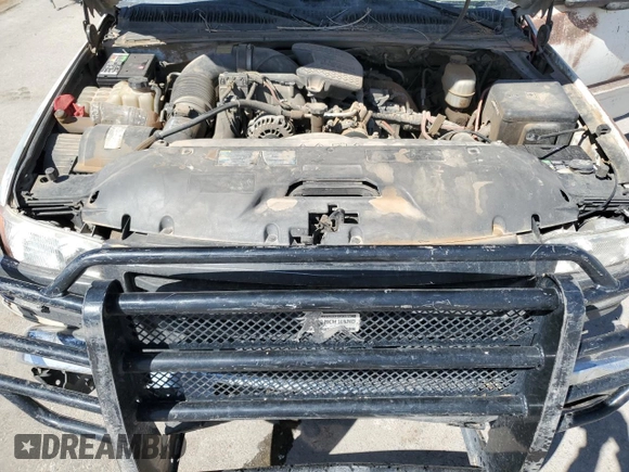 2006 GMC Sierra 2500HD SL with VIN 1GTHK23D26F158546, listed as a Copart auction lot 42225335 with 213,724 mi miles and Salvage title. Bid and sale history available at DreamBid. Image 11.