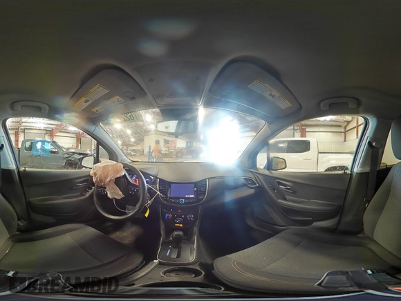 2020 Chevrolet Trax LS with VIN 3GNCJKSB7LL118467, listed as a Copart auction lot 62269095 with 34,651 mi miles and Salvage title. Bid and sale history available at DreamBid. Image 15.