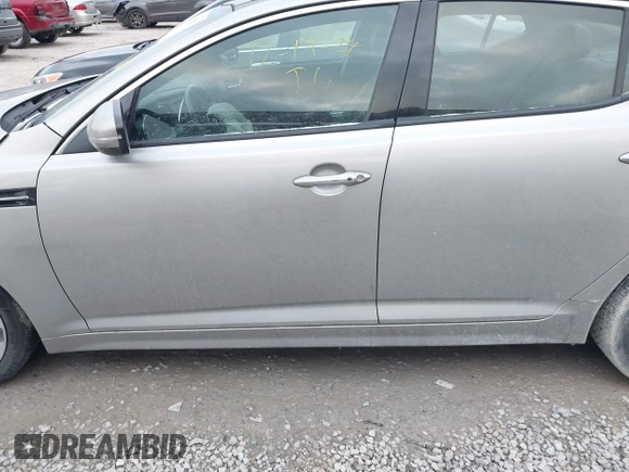 2012 Kia Optima SX with VIN 5XXGR4A62CG027184, listed as a IAAI auction lot 41236626 with 121,686 mi miles and . Bid and sale history available at carsss.com. Image 13.