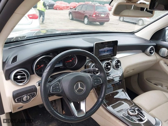 2019 Mercedes-Benz GLC with VIN WDC0G4KB3KV117959, listed as a IAAI auction lot 41838588 with NaN miles. Bid and sale history available at carsss.com. Image 18.
