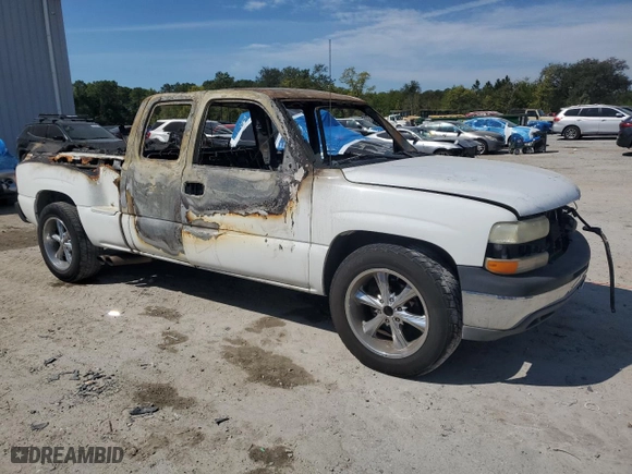 2000 Chevrolet Silverado 1500 LS with VIN 2GCEC19T6Y1148606, listed as a Copart auction lot 50916725 with 0 mi miles and Non Repairable. Bid and sale history available at carsss.com. Image 4.