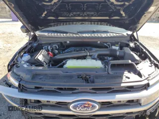 2024 Ford Expedition Max XLT with VIN 1FMJK1H87REA85137, listed as a Copart auction lot 46241645 with 4,845 mi miles and Non repairable. Bid and sale history available at DreamBid. Image 12.