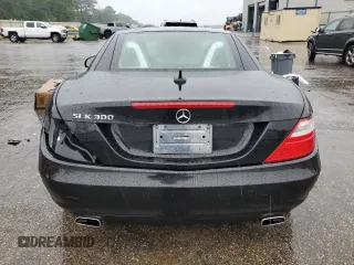 2016 Mercedes-Benz SLK 300 z VIN WDDPK3JA3GF123600, wystawiony jako Copart lot #50102184 z przebiegiem 38 440 mil mil oraz . Historia ofert i sprzedaży dostępna na DreamBid. Obrazek 6.