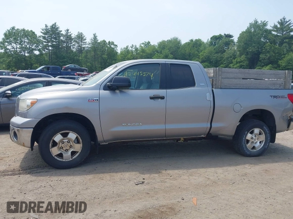 2008 Toyota Tundra z VIN 5TBBV54168S523406, wystawiony jako IAAI lot #42445574 z przebiegiem 117 947 mil mil oraz . Historia ofert i sprzedaży dostępna na DreamBid. Obrazek 14.