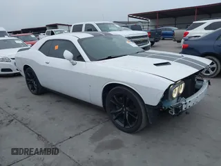 2017 Dodge Challenger SXT z VIN 2C3CDZAG7HH542953, wystawiony jako IAAI lot #41149006 z przebiegiem 88 251 mil mil oraz . Historia ofert i sprzedaży dostępna na DreamBid. Obrazek 1.