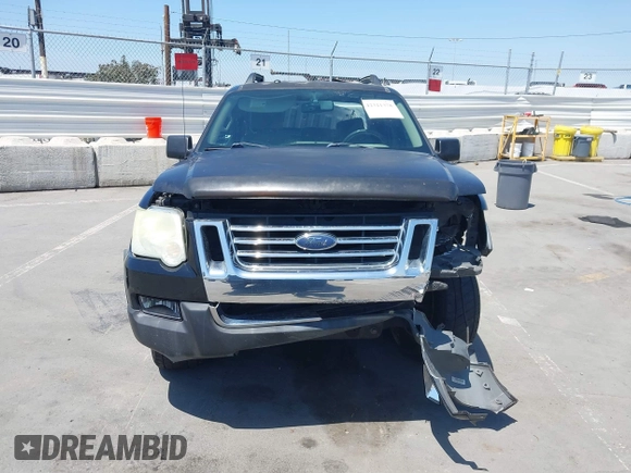 2007 Ford Explorer Sport Trac XLT z VIN 1FMEU31K17UA01300, wystawiony jako IAAI lot #42321378 z przebiegiem 221 813 mil mil oraz . Historia ofert i sprzedaży dostępna na DreamBid. Obrazek 13.